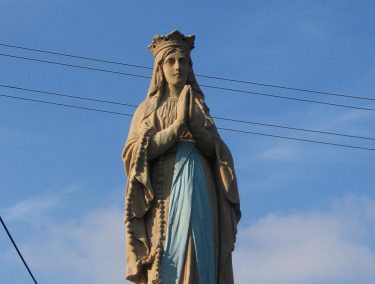 Pískovcová socha Panny Marie